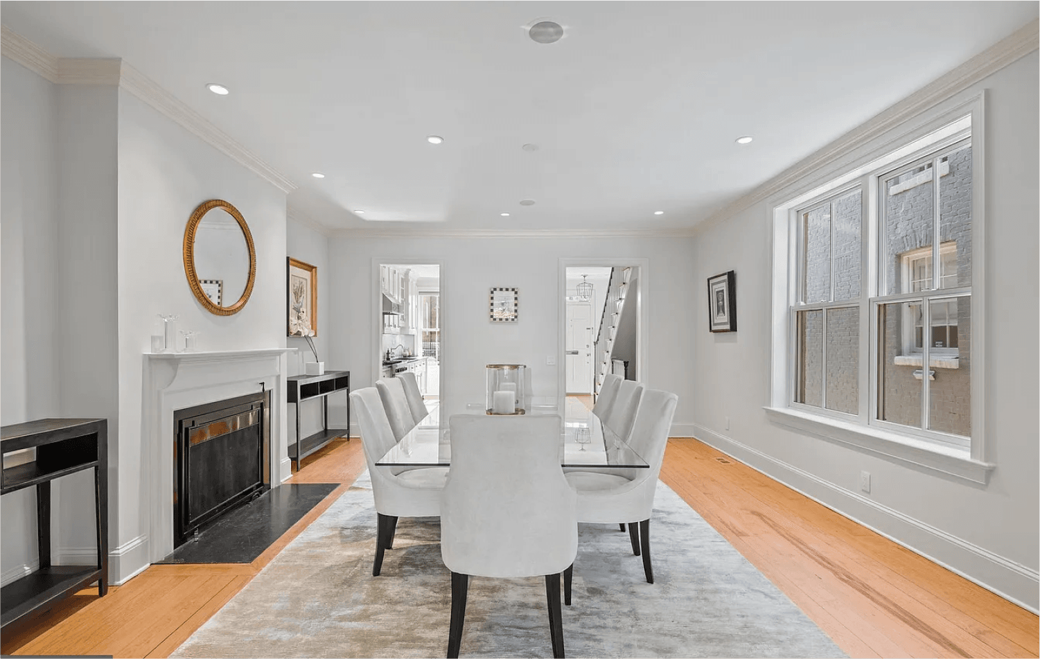 TIMELESS CHARM RESIDENCE