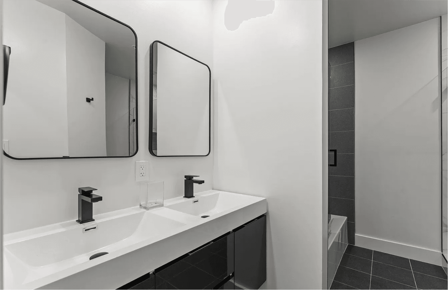 BASEMENT GUEST SUITE